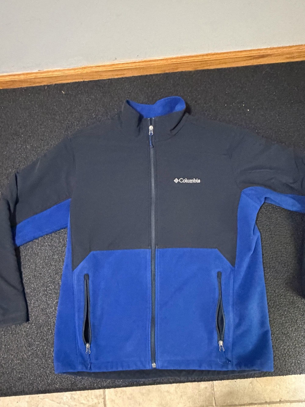 Columbia Men's Blue and Black Full-Zip Fleece Jacket